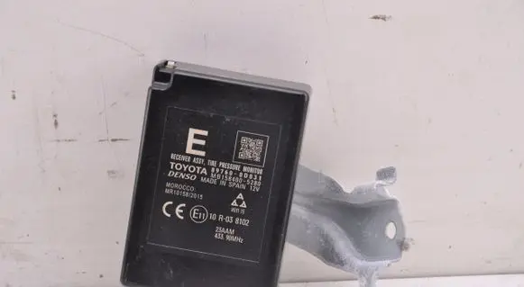 Toyota Yaris Tire pressure control unit 897600D031