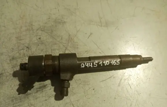 Opel Zafira B Fuel injector 0445110165