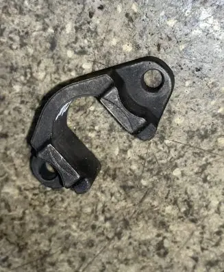BMW 3 E46 Fuel Injector clamp holder 13537797215