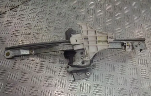Ford Mondeo MK II Front door electric window regulator 
