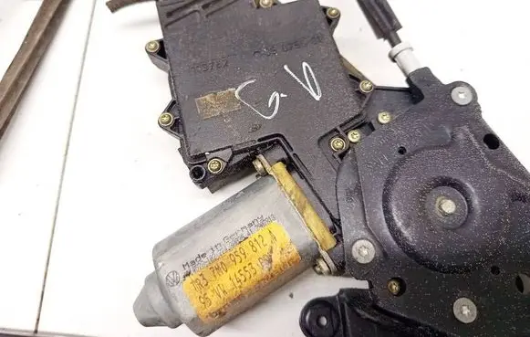 Volkswagen Sharan Rear door window regulator motor 7m0959812a
