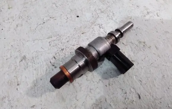 Renault Megane III AdBlue injector H8200769153
