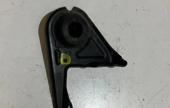 Ford Mustang VI Muffler mount bracket/holder JR335G298CA
