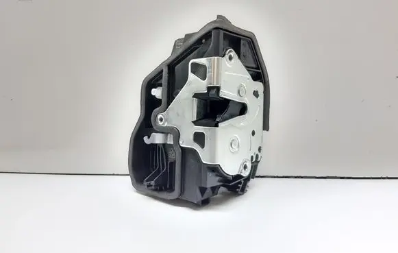 BMW 5 E60 E61 Front door lock 7202144