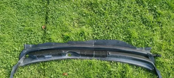 Chevrolet Captiva Tailgate/trunk upper cover trim 