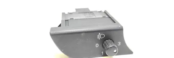 Audi A4 S4 B7 8E 8H Headlight level height control switch 8E2919094