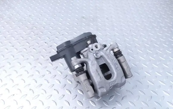 Citroen C4 III e-C4 Rear brake caliper 9842295180