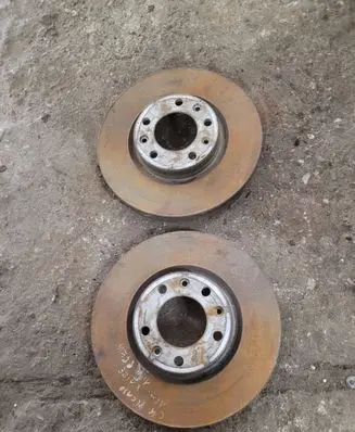 Citroen C4 II Picasso Front brake disc