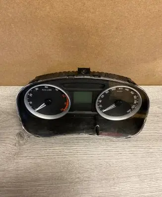 Skoda Fabia Mk2 (5J) Speedometer (instrument cluster) 5J0920810B V2823466 SKZ7Z0G4573516