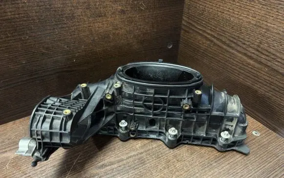 Mercedes-Benz Sprinter W907 W910 Intake manifold 6510903037