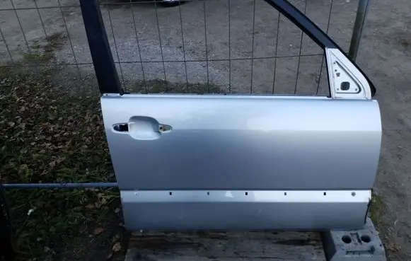 Toyota Land Cruiser (J120) Front door