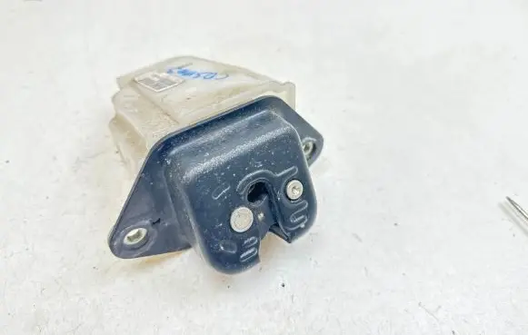 Honda Civic Tailgate/trunk/boot lock/catch/latch EUK9361120A FF87693