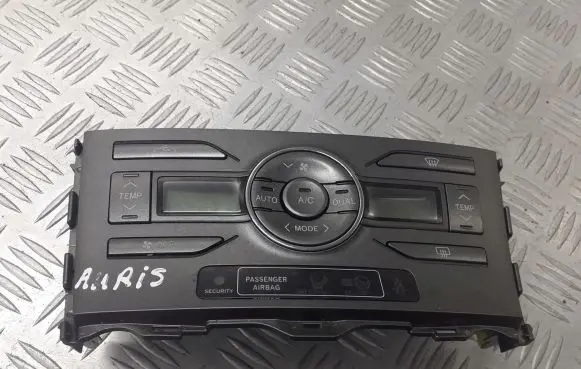 Toyota Auris 150 Interior fan control switch 55900-12A30