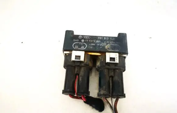 Volkswagen Sharan Coolant fan relay 701919506 899978000