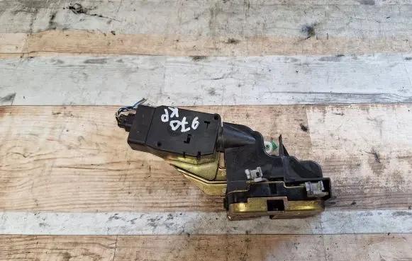 Mitsubishi Space Star Front door lock