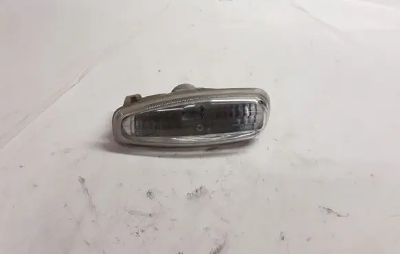 Hyundai i10 Front fender indicator light 923033LI A044935