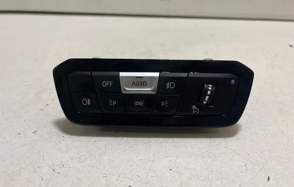 BMW i4 Light switch E11819990B 200839