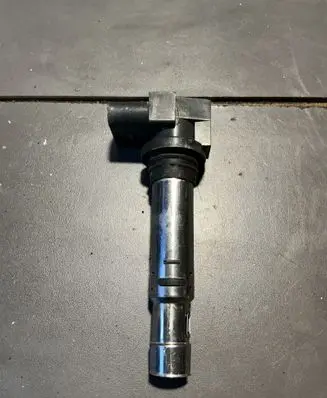 Volkswagen Golf Plus High voltage ignition coil U5002