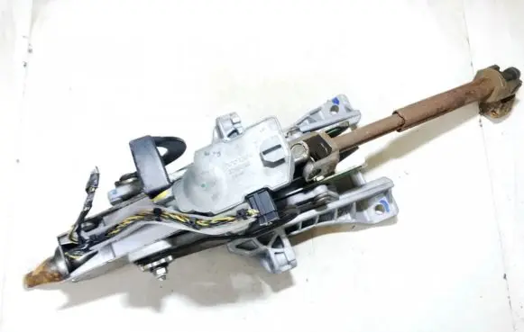 Volvo V50 Steering wheel axle 00745877