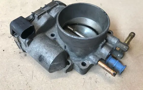 Audi A4 S4 B6 8E 8H Throttle valve 078133062B 0280750030