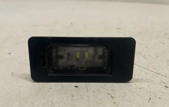 BMW 5 G30 G31 G38 Number plate light 9481842 2135207000