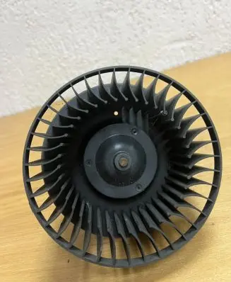 BMW 3 E46 Air conditioning (A/C) fan (condenser) 0130101100 D8298
