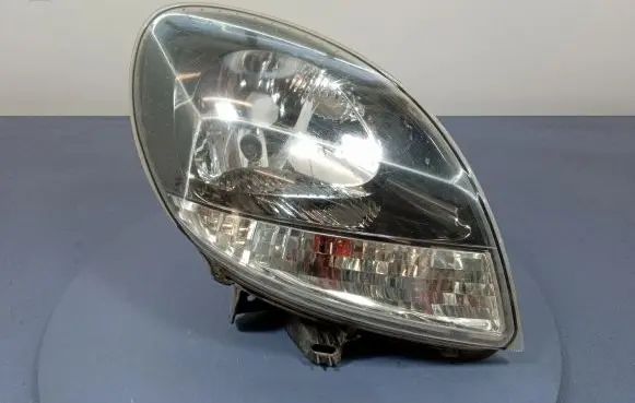 Renault Kangoo I Headlight/headlamp 8200444260