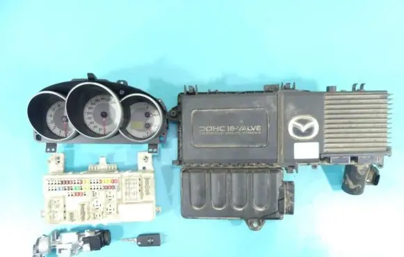 Mazda 3 I Engine control unit/module ECU 279721-3990 IMPRK1326219