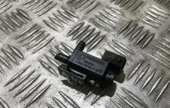 BMW 5 E60 E61 Turbo solenoid valve 72234100 7.22341.00