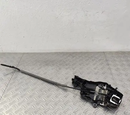 Volkswagen PASSAT B8 Front door exterior handle/bracket 518837812D