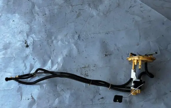 Mercedes-Benz E W212 Fuel level sensor 
