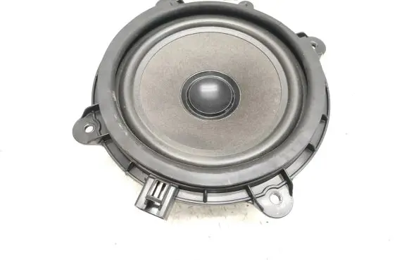 Volvo C70 Rear door speaker 30679335