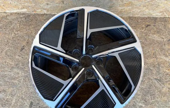 Audi E-tron GT R20 alloy rim 4J3601025 KK22986