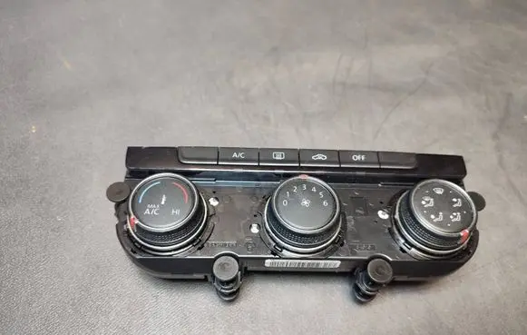 Volkswagen PASSAT B8 Climate control unit 5G0907426T