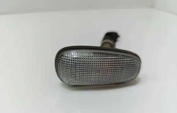 Opel Zafira A Front fender indicator light