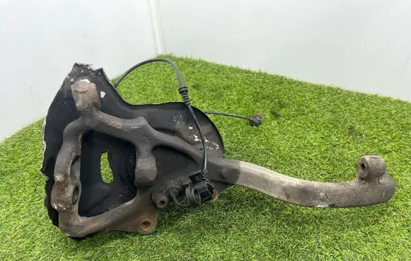 Mercedes-Benz S W221 Front wheel hub spindle knuckle