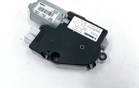 Porsche Macan (95B) Sunroof motor/actuator 95B959591A 1717823B