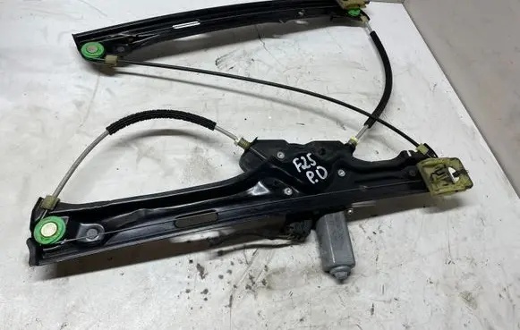 BMW X3 F25 Front door window regulator with motor 7344670