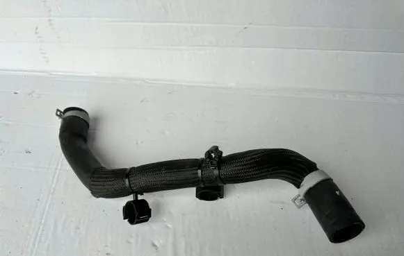 Ford Kuga III Engine coolant pipe/hose