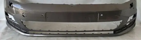 Volkswagen Golf VII Front bumper 5G0807221BN