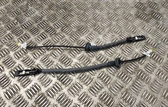 Volkswagen Golf VII Rear door cable line 