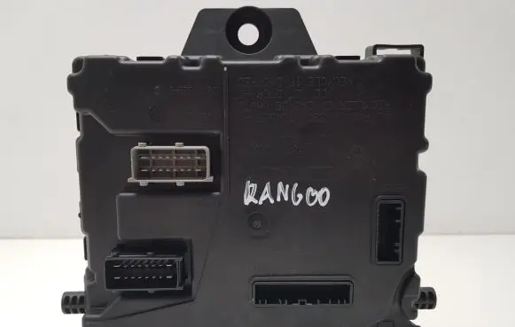 Renault Kangoo II Comfort/convenience module 8201077405 281173285