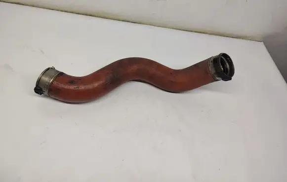 Intercooler hose/pipe