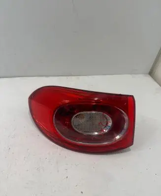 Volkswagen Tiguan Rear/tail lights 5N0945095H 115637 00969101
