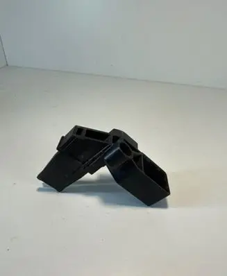 Radiator mount bracket