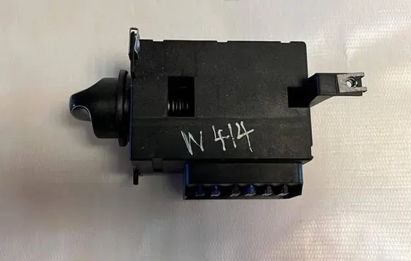 Mercedes-Benz Vaneo W414 Light switch 1685450104 S01733 A1685450104