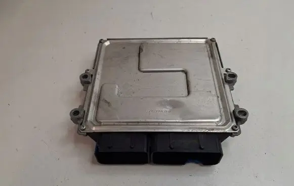 Peugeot Partner III Combustion control unit/module 9834609880