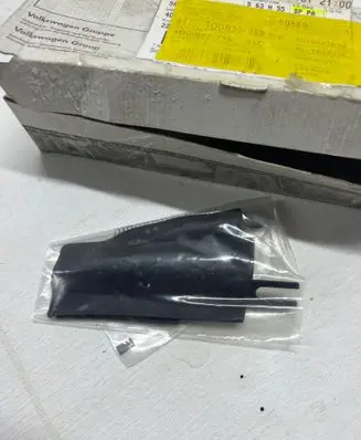 Audi A8 S8 D2 4D Centre console side trim rear 4D0867719 5070021920 2007727009