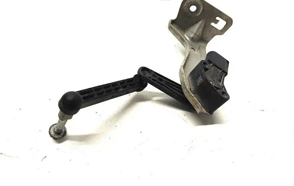 Tesla Model S Rear air suspension level height sensor 102797600A