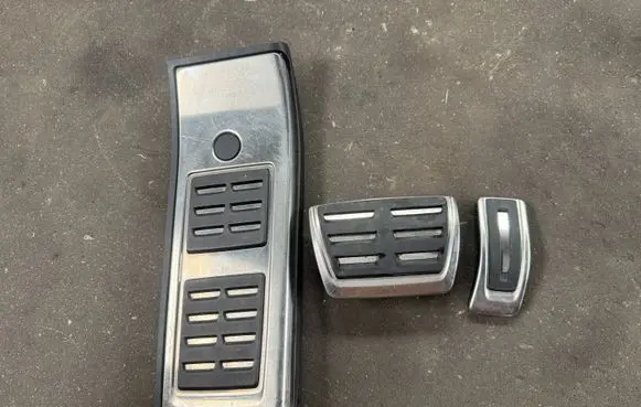 Audi Q5 SQ5 FY Foot rest pad/dead pedal 80B864777C